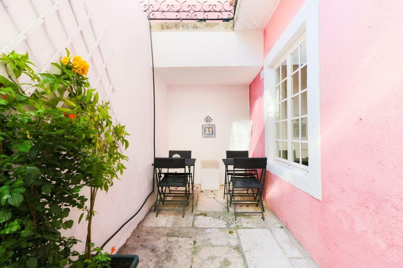 2 bedroom apartment with patio next to Avenida da Liberdade Lisboa Exterior foto