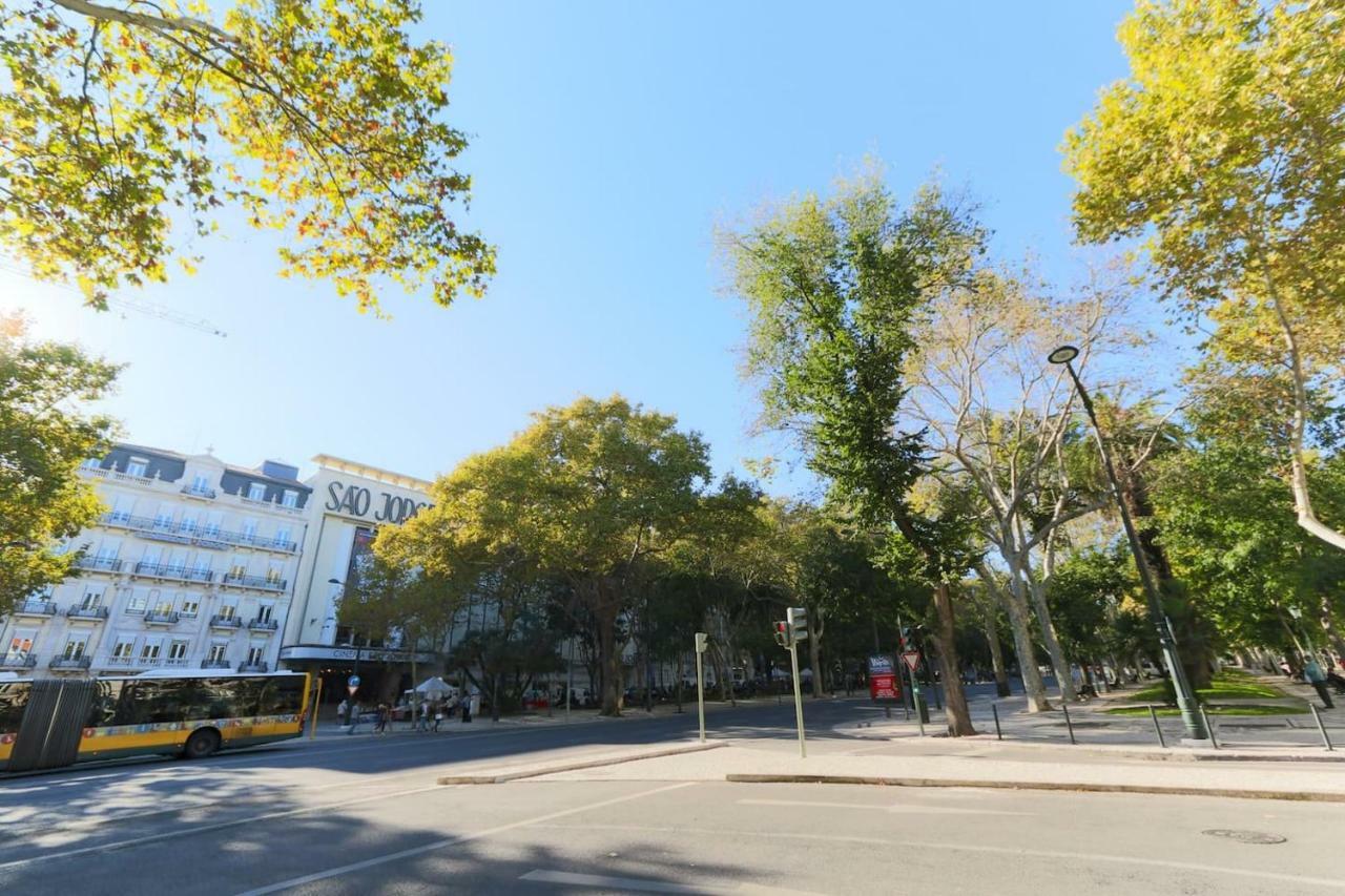 2 bedroom apartment with patio next to Avenida da Liberdade Lisboa Exterior foto